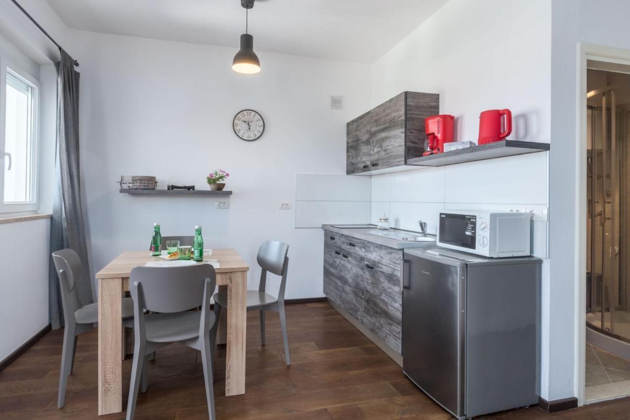 Rovinj Apartments エクステリア 写真