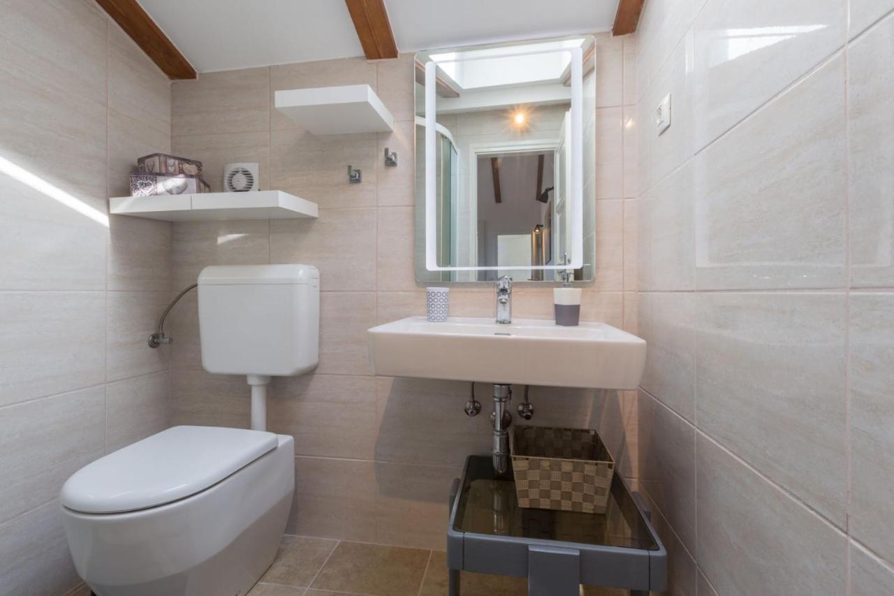 Rovinj Apartments エクステリア 写真